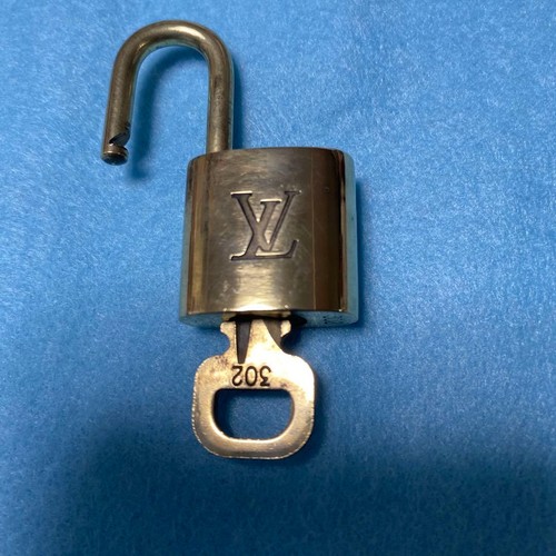 Cadenas louis vuitton doré - cadenas,
