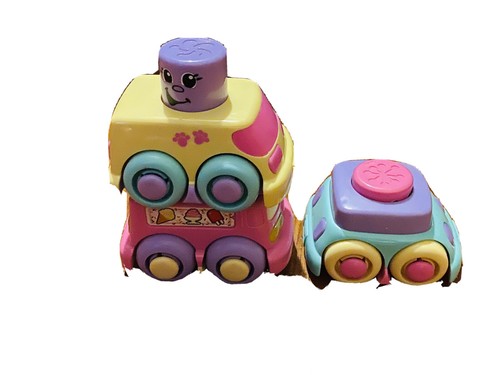 Girls stacking car toy - stacking,