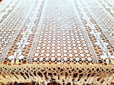 Dessus de lit  vintage en coton crocheté   - 230 cm+ 20 cm de franges  x 130 cm