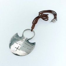 Collier Scooter Paris Vintage 90s Pendentif Ethnique Argenté Style tribal chic