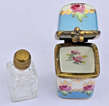 Belle boite à pilule ancienne  / Avec petit flacon à parfum à l'intérieur / RARE