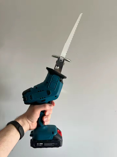 Scie sabre sans - , fil