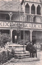 21 BEAUNE PUITS EN FER FORGE L HOTEL DIEU