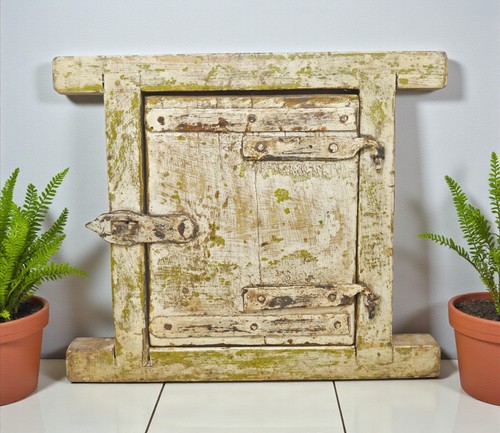 Ancien bois mural - en,