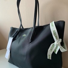 sac a main lacoste noir taille