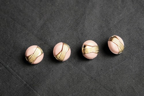 Lot boutons roses et - lot,