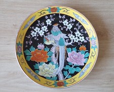 ASSIETTE EN PORCELAINE