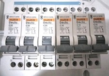 LOT DE DISJONCTEURS multi9