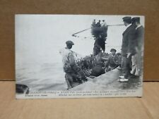 QUIBERON (56) arrivée d'un canot  sardinier gros plan