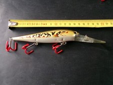 gros leurre de pêche  20 cm pour brochet.