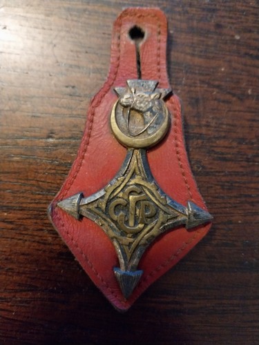 Insigne pucelle ancienne - insigne,