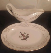 Ensemble 2 Pieces - Porcelaine de GIEN - Saucière et Assiette de Service