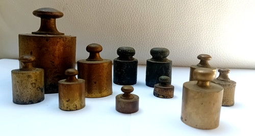 Lot anciens poids en - 11,