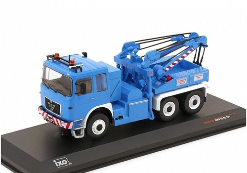 Camion remorqueur poids - , lourds