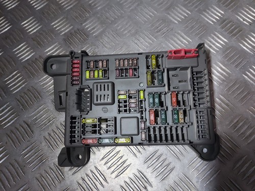 Boitier fusible bmw - boitier,