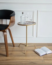 Sacha, le guéridon en formica