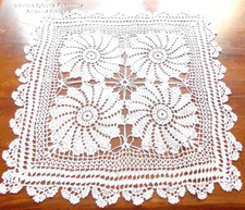 NAPPERON FAIT MAIN CROCHET CREATION S RAISONNIER ARTISANAT FRANCAIS 45CM***