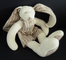 K2. DOUDOU PELUCHE MAXITA LAPIN tricoté laine écru saloppette rayé beige 25cm