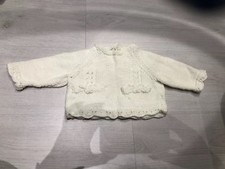 Pull bébé crème tricoté main 