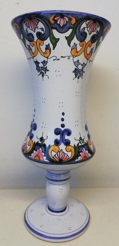 Ancien vase céramique vieux