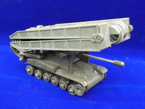 Dinky toys char amx 13 - ?,