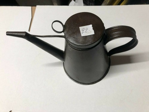 Old tool outil - /,