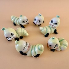 Figurines chenilles vintage