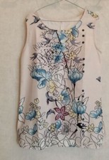 Tunique bleue à fleurs