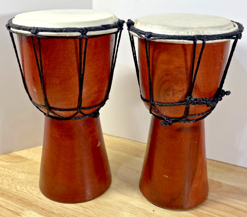 Set hand carved wood - of,
