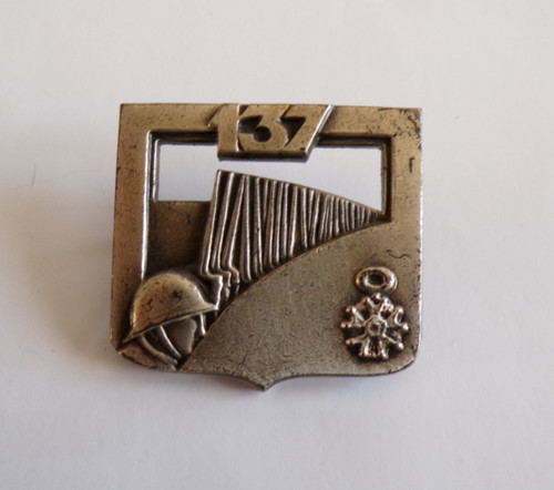 Insigne militaire 137 - insigne, 137°