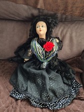 ANCIENNE POUPÉE TYPE ESPAGNOLE