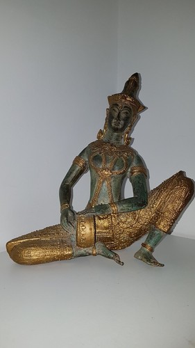 Statuette une musicienne - statuette,