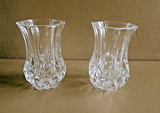 Paire de petits vases en