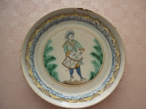 Tres rare assiette - tres,