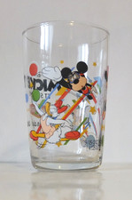 VERRE MOUTARDE DISNEY MICKEY ET SES AMIS PAR AMOUR DU SPORT