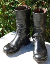 Paire bottes allemandes à boucle semelles continental ferrées ref B AMF25BOT004