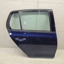 Bureau de poste. Droite