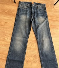 Jean bleu coupe droite Taille