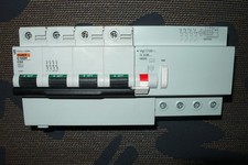 DISJONCTEUR DIFFERENTIEL TETRA 100A 300mA TYPE A, SI MERLIN GERIN 100AMPERE 15KA