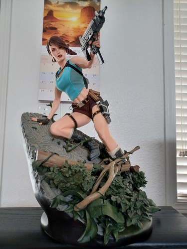 Sideshow lara croft tomb - sideshow~lara, croft~tomb