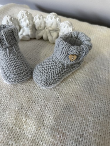Chaussons bébé tricot bouton