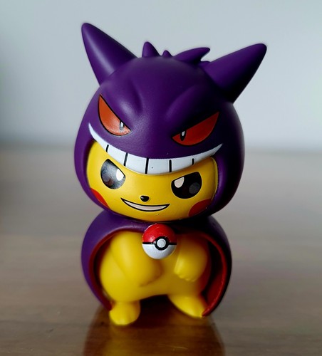 Figurine pokémon pikachu - figurine,