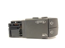 COMMANDE DE RADIO AU VOLANT