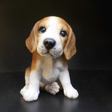 N23.500 chien chasse chiot figurine animal résine blanc marron noir vintage art