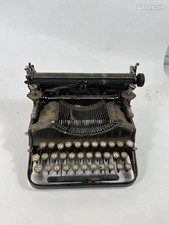 Machine à écrire SN Erika 2