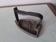 ancien fer à repasser en