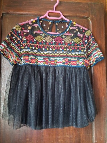 Zara très belle blouse noire