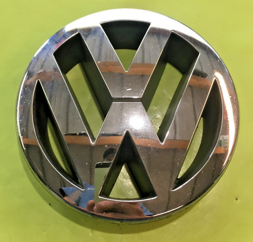 Logo embleme avant - /, passat