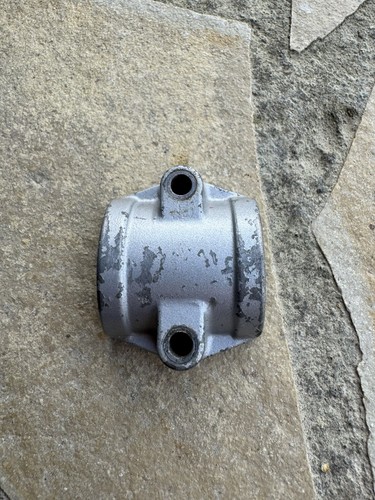 Tube fixation poignée - fixation,