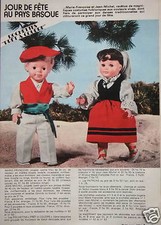 PUBLICITÉ POUPÉES MARIE-FRANÇOISE ET JEAN-MICHEL JOUR DE FÊTE AU PAYS BASQUE